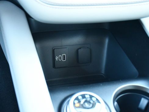 Used 2026 Ford Explorer Active w/ Active Comfort Package image 33