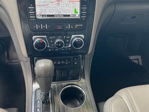Used 2017 Chevrolet Traverse Premier AWD/4WD image 15