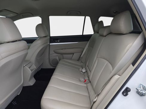 Used 2013 Subaru Outback 2.5i Premium image 16