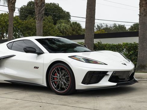 Used 2023 Chevrolet Corvette 2dr Stingray Coupe w/ Z51 Performance Package image 11