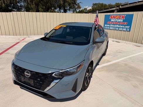 Used 2025 Nissan Sentra SV w/ Trunk Package FWD image 1