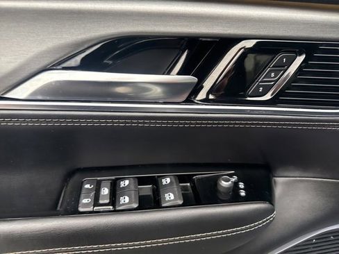 Used 2024 Jeep Wagoneer Series II image 10