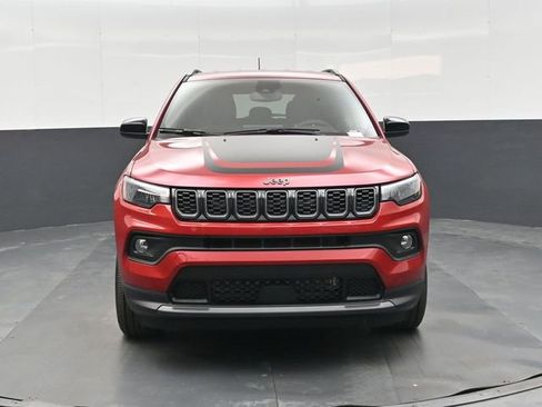 New 2026 Jeep Compass Latitude image 9