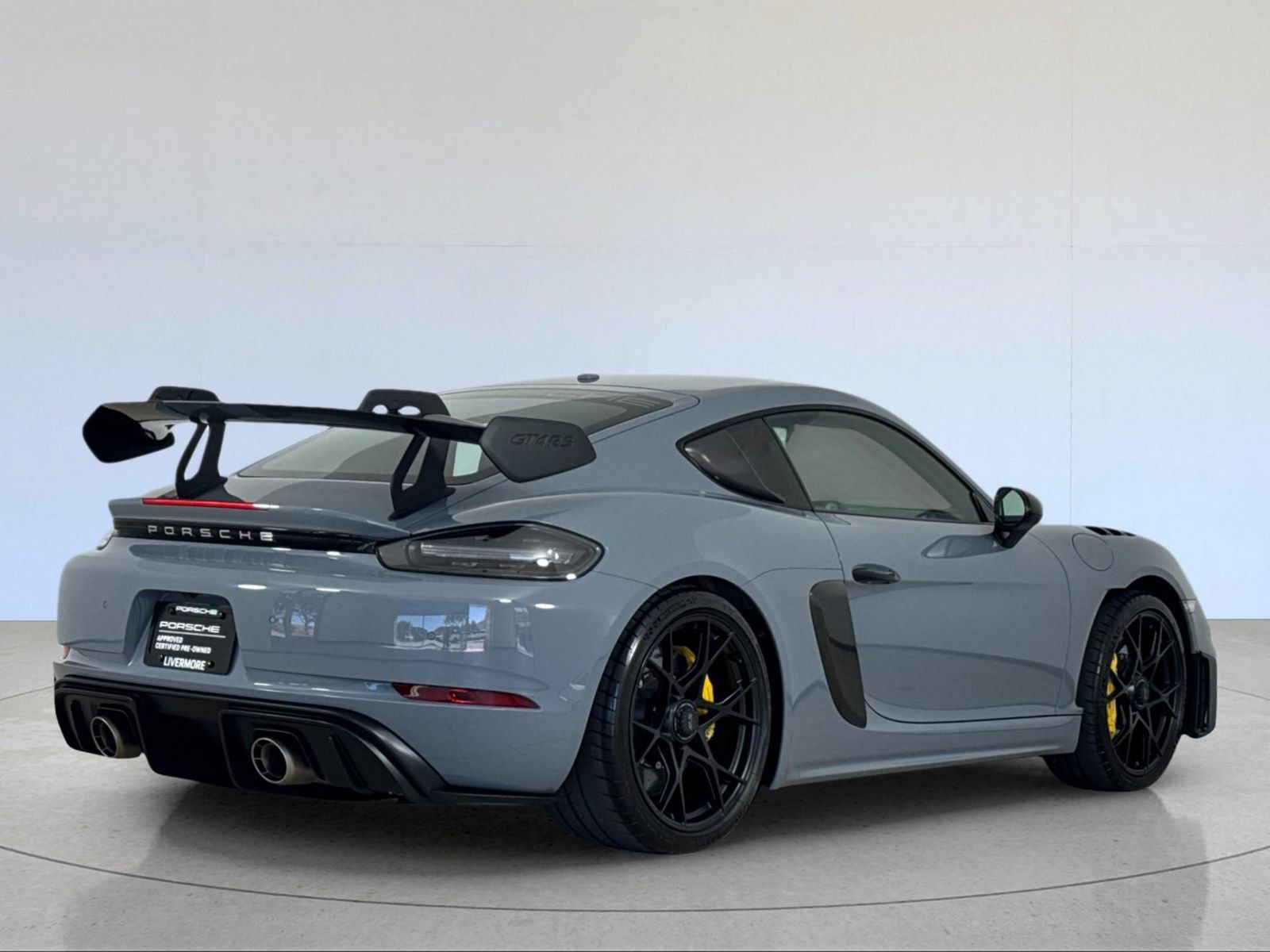 Certified 2025 Porsche 718 Cayman GT4 RS w/ Weissach Package RWD image 7