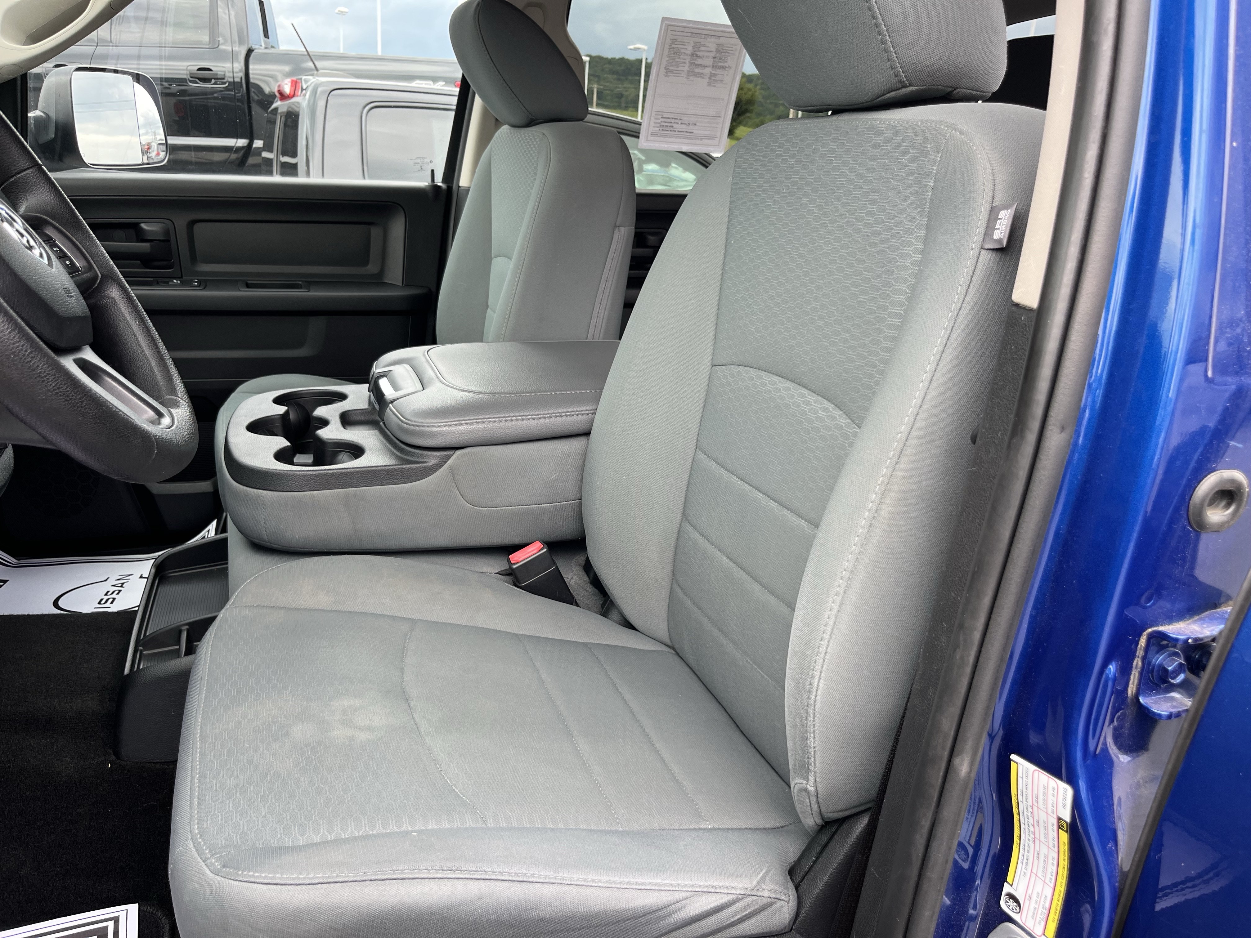 Used 2017 RAM 2500 Tradesman w/ Chrome Appearance Group AWD/4WD image 13