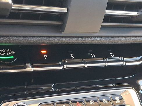 Used 2023 Lincoln Corsair AWD w/ Equipment Group 101A image 15