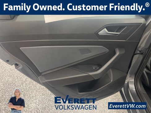 New 2026 Volkswagen Jetta SE image 31