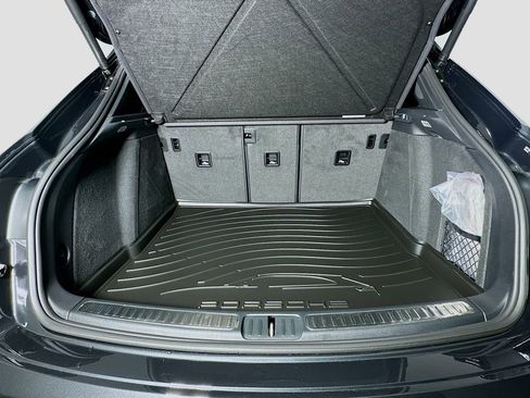 New 2026 Porsche Macan image 28