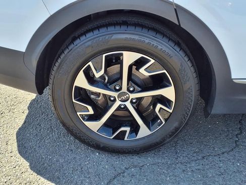 Certified 2023 Kia Sportage EX image 7