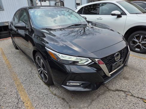 Used 2021 Nissan Sentra SR FWD image 3
