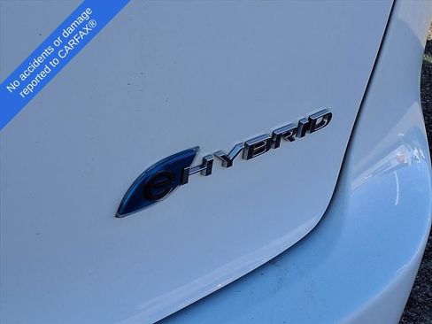 Used 2023 Chrysler Pacifica Limited image 11