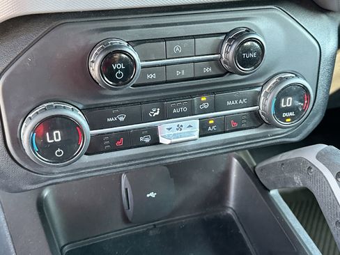 Used 2023 Ford Bronco Big Bend image 18