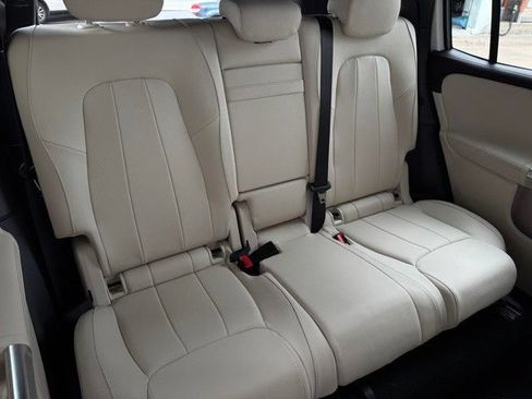 Certified 2025 Mercedes-Benz GLB 250 image 15