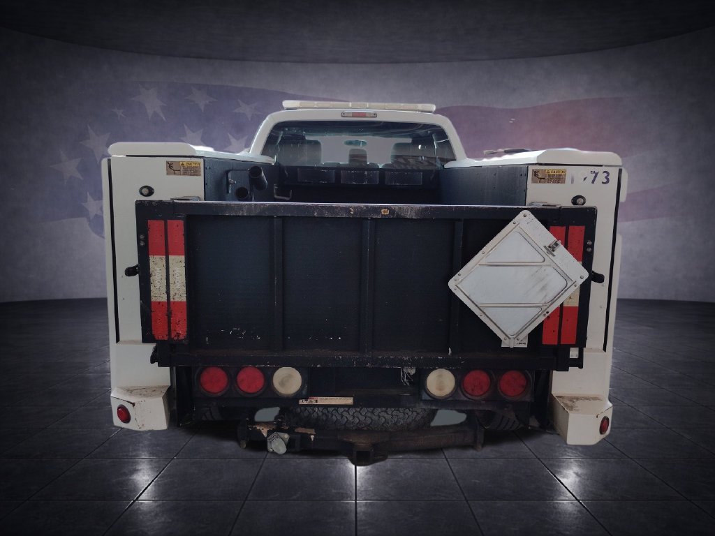 Used 2016 Ford F250 XL w/ Power Equipment Group RWD image 4