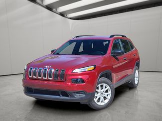 Used 2017 Jeep Cherokee Sport AWD/4WD video 1