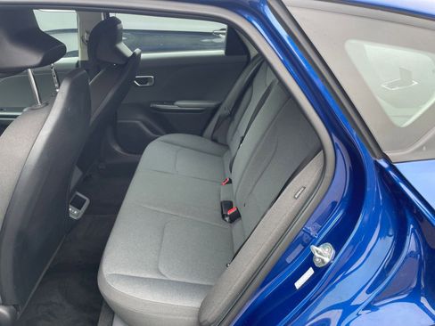 Used 2025 Kia K4 LXS image 24