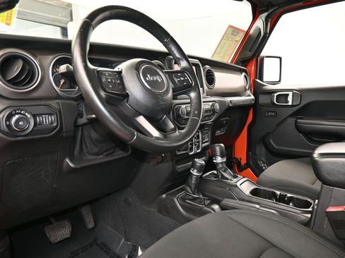 Used 2018 Jeep Wrangler Unlimited Sport S image 12