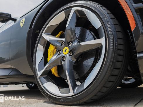 Used 2026 Ferrari Purosangue AWD/4WD image 23