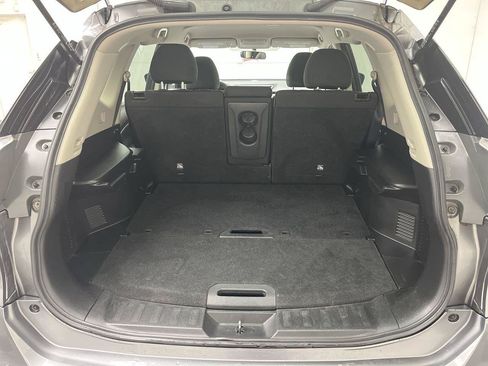Used 2015 Nissan Rogue SV AWD/4WD image 23