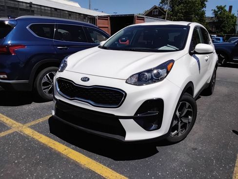 Used 2021 Kia Sportage LX FWD image 11