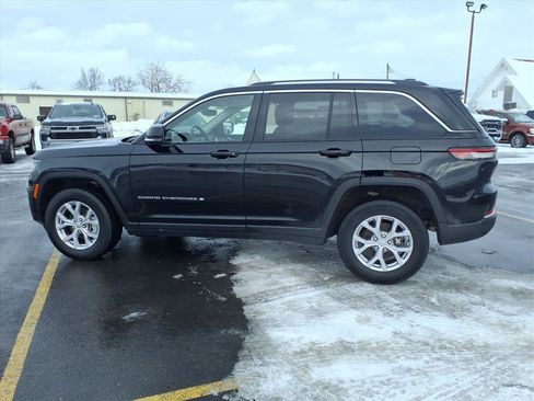 Used 2022 Jeep Grand Cherokee Limited image 8