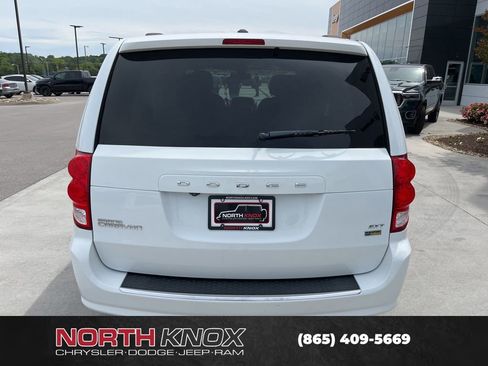 Used 2019 Dodge Grand Caravan SXT FWD image 16