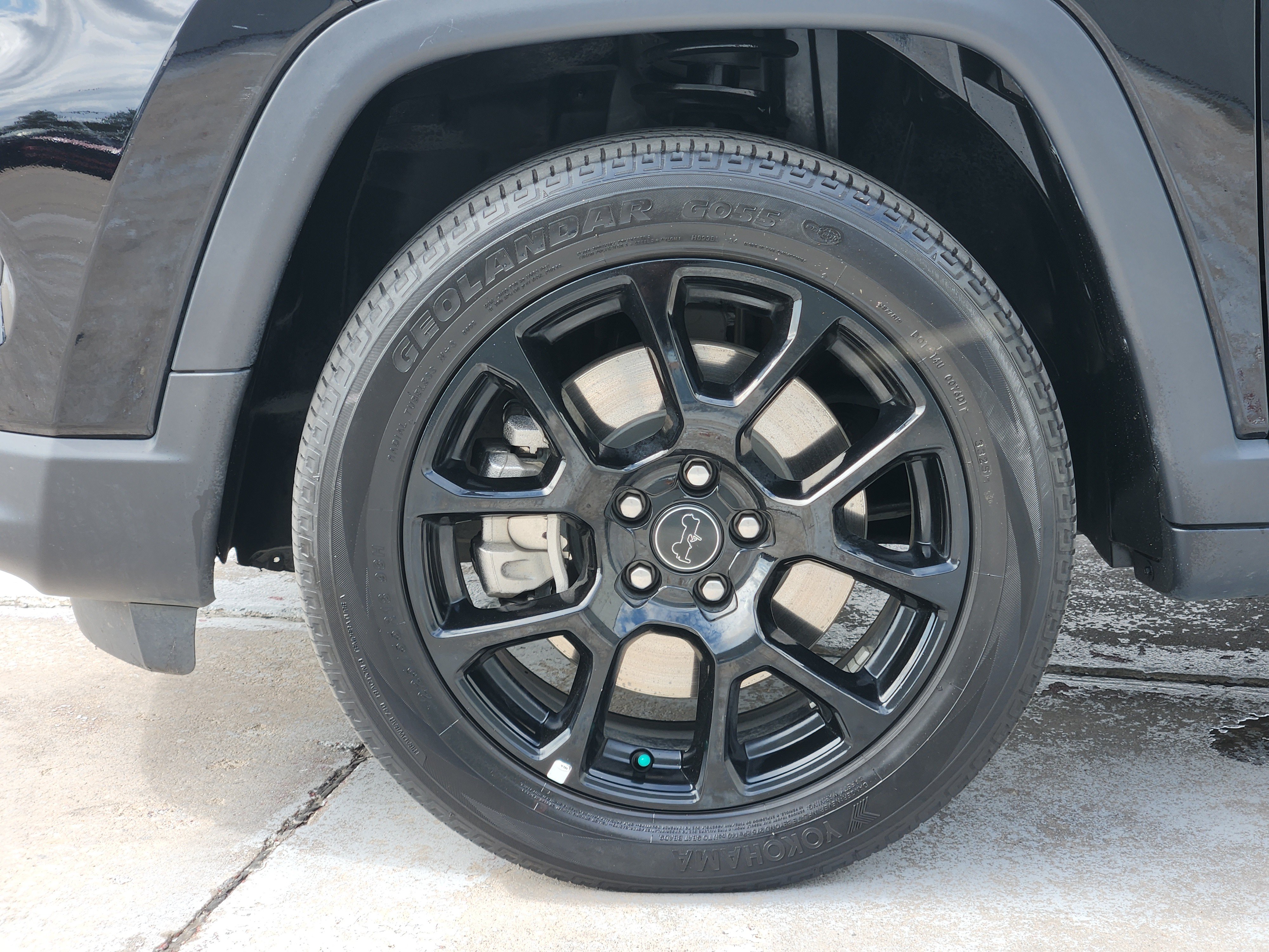 Used 2026 Jeep Compass Latitude AWD/4WD image 14