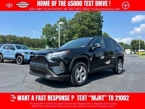 Used 2025 Toyota RAV4 XLE FWD image 1