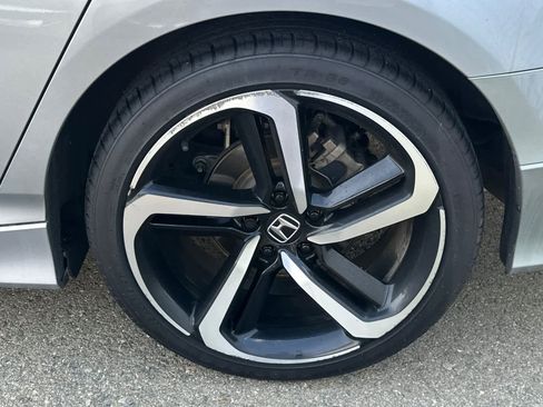 Used 2019 Honda Accord Sport image 18