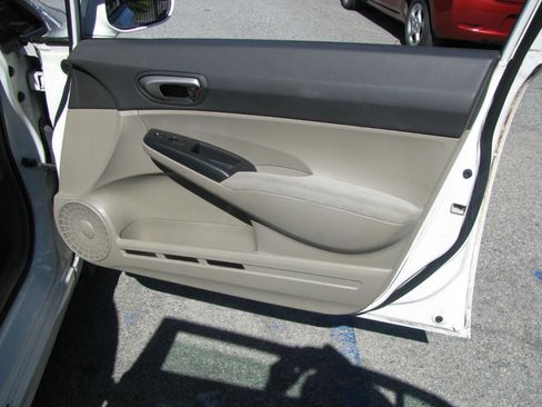 Used 2010 Honda Civic LX image 13