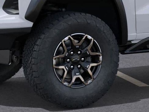New 2026 Chevrolet Colorado ZR2 w/ Technology Package image 9