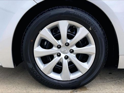 Used 2024 Toyota Corolla LE FWD image 11