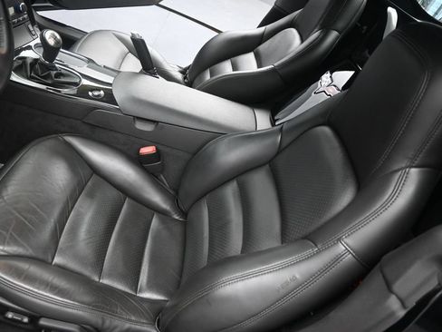 Used 2011 Chevrolet Corvette Convertible w/ Preferred Equipment Group RWD image 9