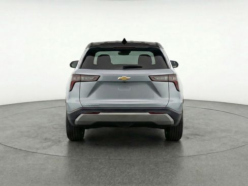 Used 2025 Chevrolet Equinox LT FWD image 7