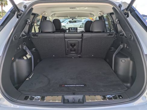 Used 2024 Mitsubishi Outlander SE FWD image 13