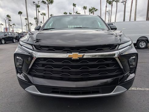 Used 2025 Chevrolet Blazer LT image 9