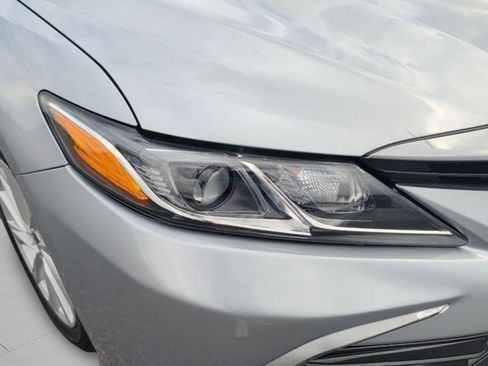 Used 2024 Toyota Camry LE image 10