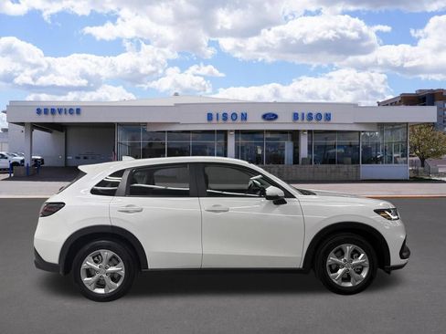 Used 2025 Honda HR-V LX image 2