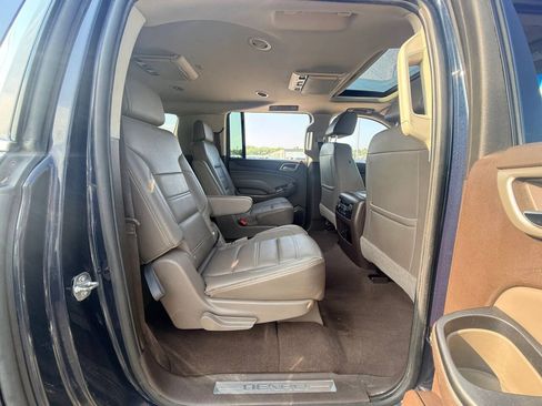 Used 2019 GMC Yukon XL Denali w/ Denali Ultimate Package AWD/4WD image 21