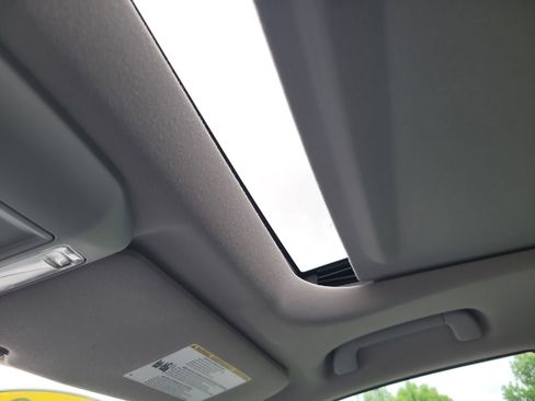 Used 2020 Toyota Sequoia SR5 w/ Carpet Mat Package (TMS) AWD/4WD image 23
