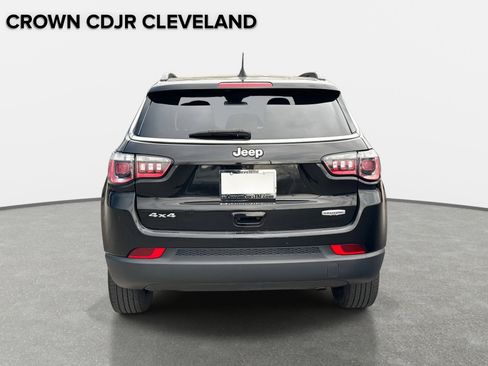 Used 2024 Jeep Compass Latitude AWD/4WD image 6