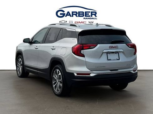 Used 2020 GMC Terrain SLT w/ Preferred Package AWD/4WD image 3