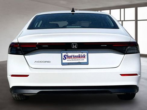 New 2026 Honda Accord SE image 4