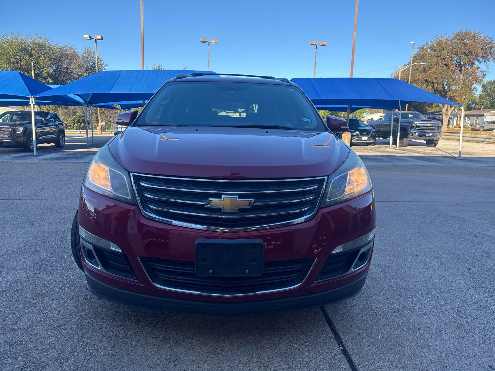 Used 2014 Chevrolet Traverse LT w/ LPO, 'HIT The Road' Package FWD image 2