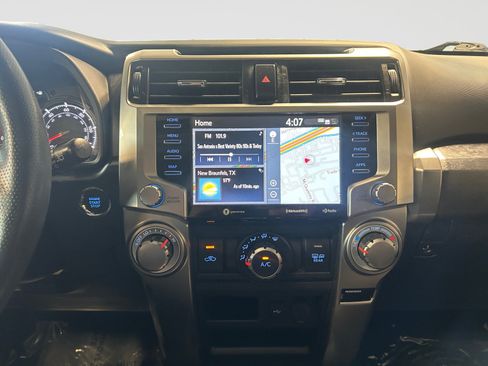Used 2021 Toyota 4Runner SR5 Premium w/ Moonroof Package AWD/4WD image 15