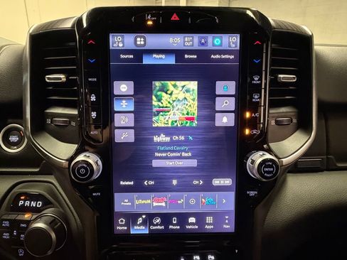 New 2026 RAM 1500 4x4 Crew Cab image 16