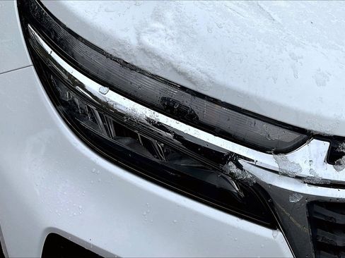 Used 2022 Chevrolet Equinox LS w/ LS Convenience Package image 23