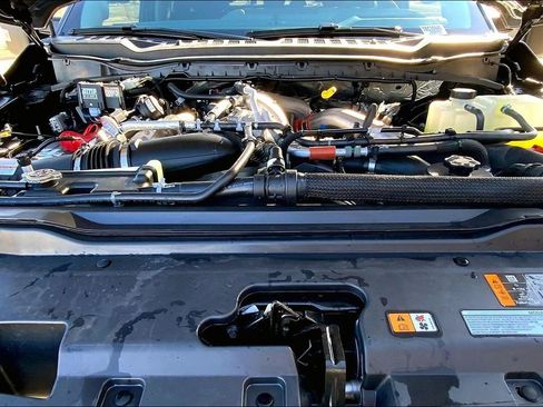 New 2026 Ford F250 Lariat w/ Black Appearance Package AWD/4WD image 11