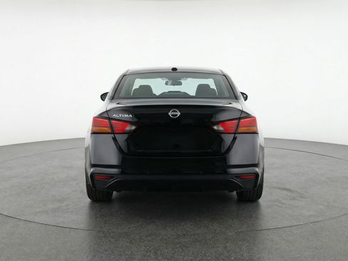 Used 2025 Nissan Altima 2.5 SV image 7