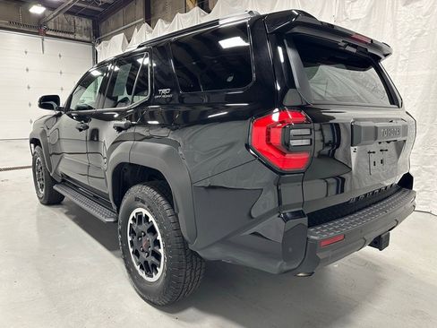 Used 2025 Toyota 4Runner TRD Off-Road image 5
